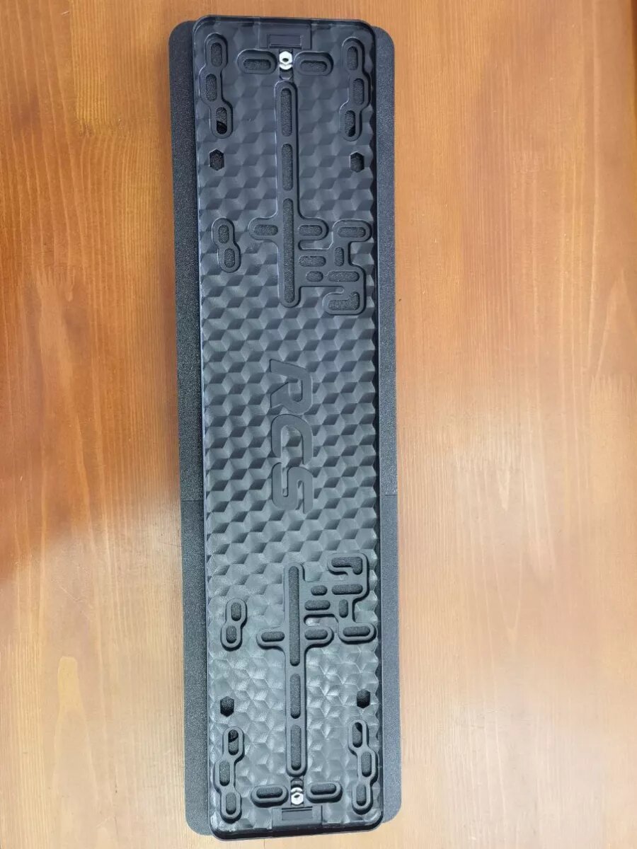 Подиум для номера LiXiang (Li auto) L6 под рамку RCS — фото 1