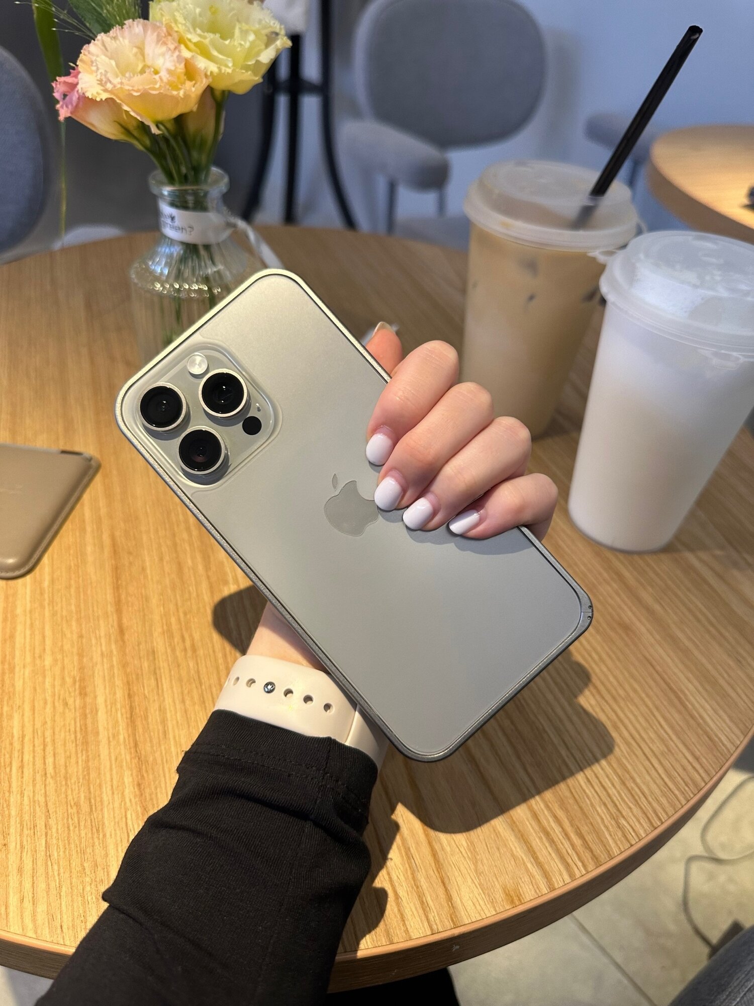 Металлический матовый Бампер на IPhone 16 Pro Натуральный титан — фото 1