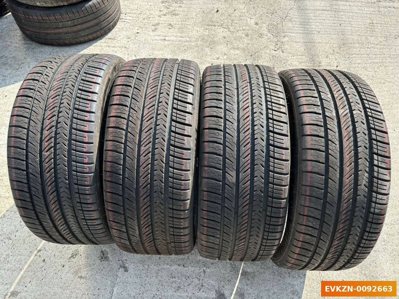 Комплект (4 шт) всесезонных БУ шин Michelin Pilot Sport All Season 4 235/40 R20 без пробега 7479355609