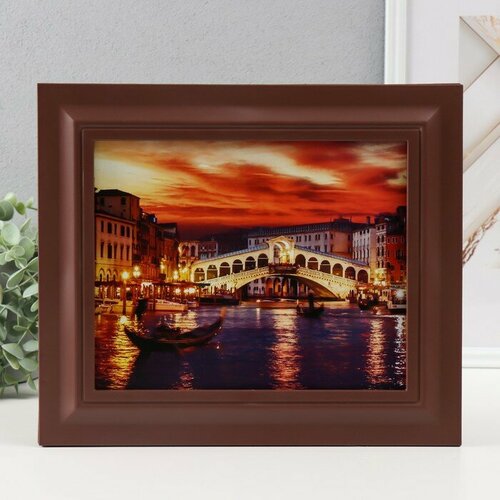 Ключница закрытая Мост 265х315 см Орех 946₽