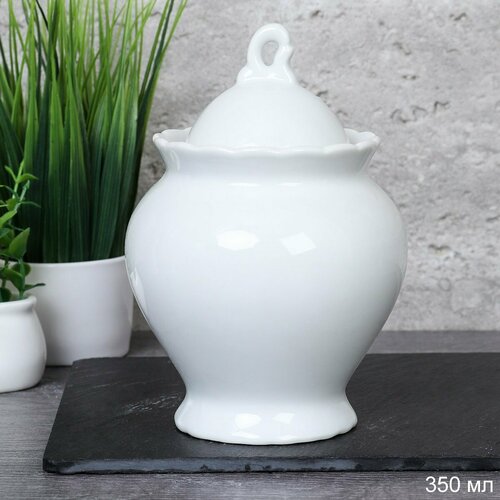 Сахарница 350 мл GALEONTRADE из белого фарфора с крышкой 500₽