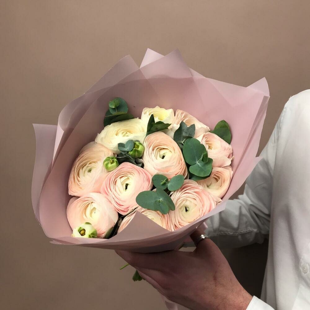 Монобукет "Ранункулюсы Protea" 35 см 11 цветков оформление упаковка бант