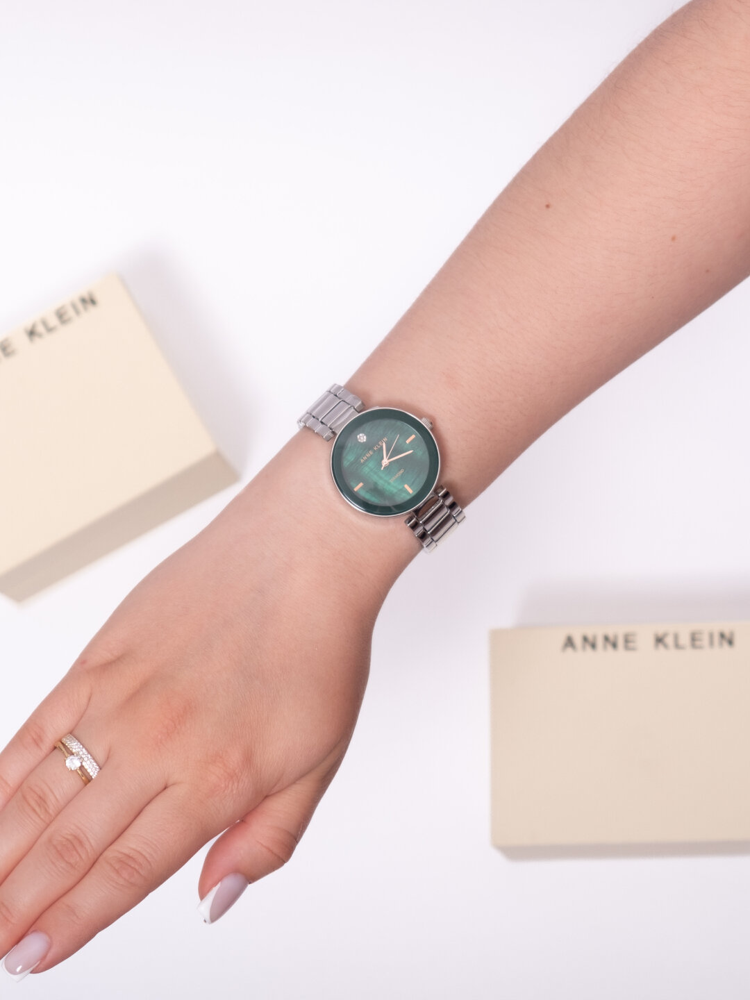 Наручные часы ANNE KLEIN Diamond, серебряный/зеленый — фото 1
