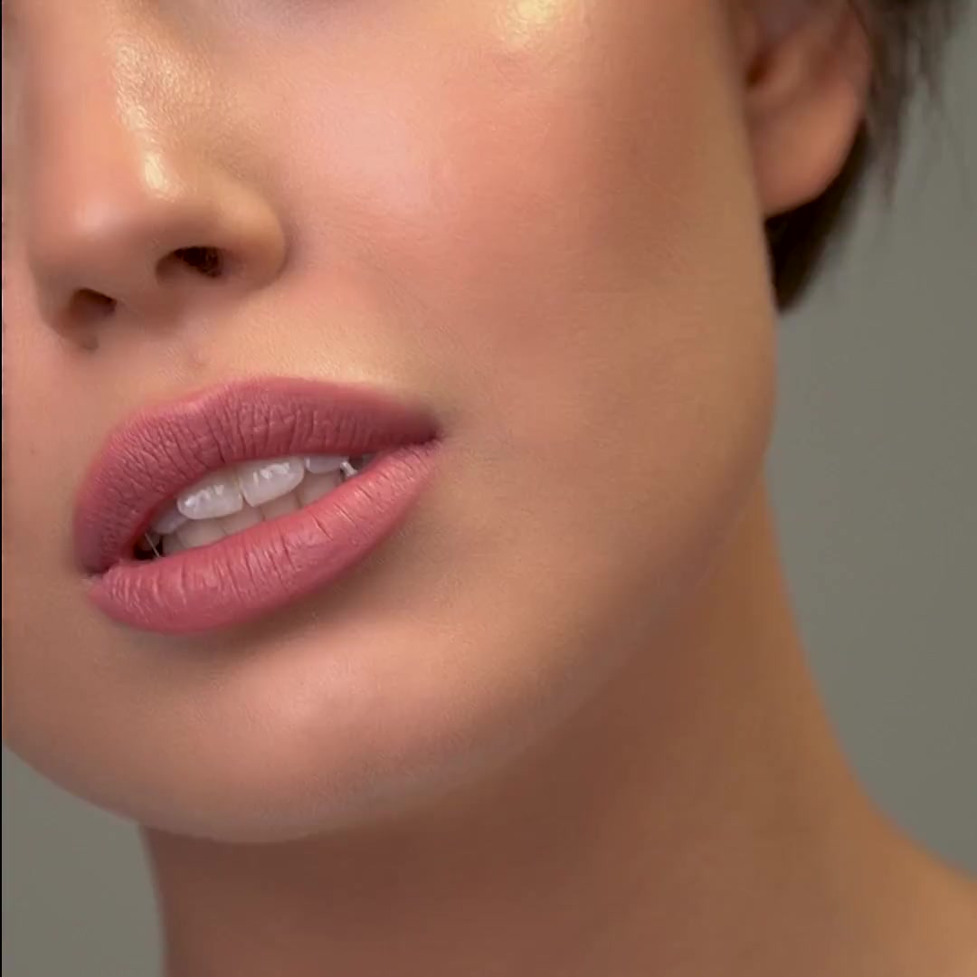 OK Beauty Помада для губ, матовая, оттенок Joy (бежево-розовый нюд) — фото 1