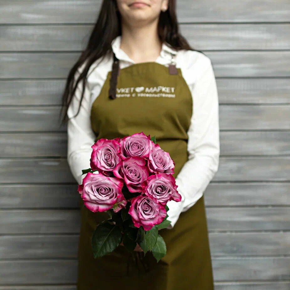 7 фиолетовых роз Эквадор высота 50 см монобукет от Букет Маркет