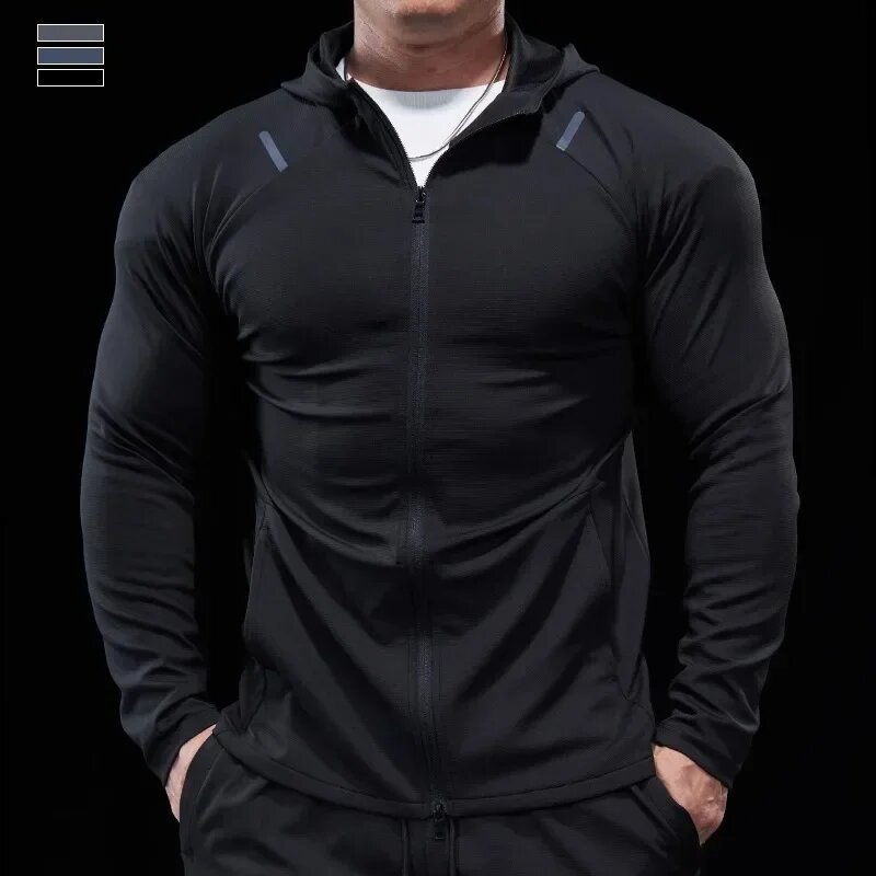 Куртка спортивная  размер XL черный