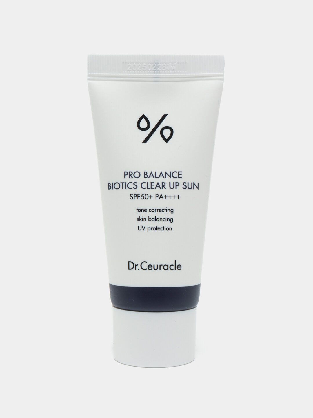 Солнцезащитный крем с пробиотиками Dr. Ceuracle Pro-Balance Biotics Clear Up Sun SPF 50+ PA++++ — фото 1