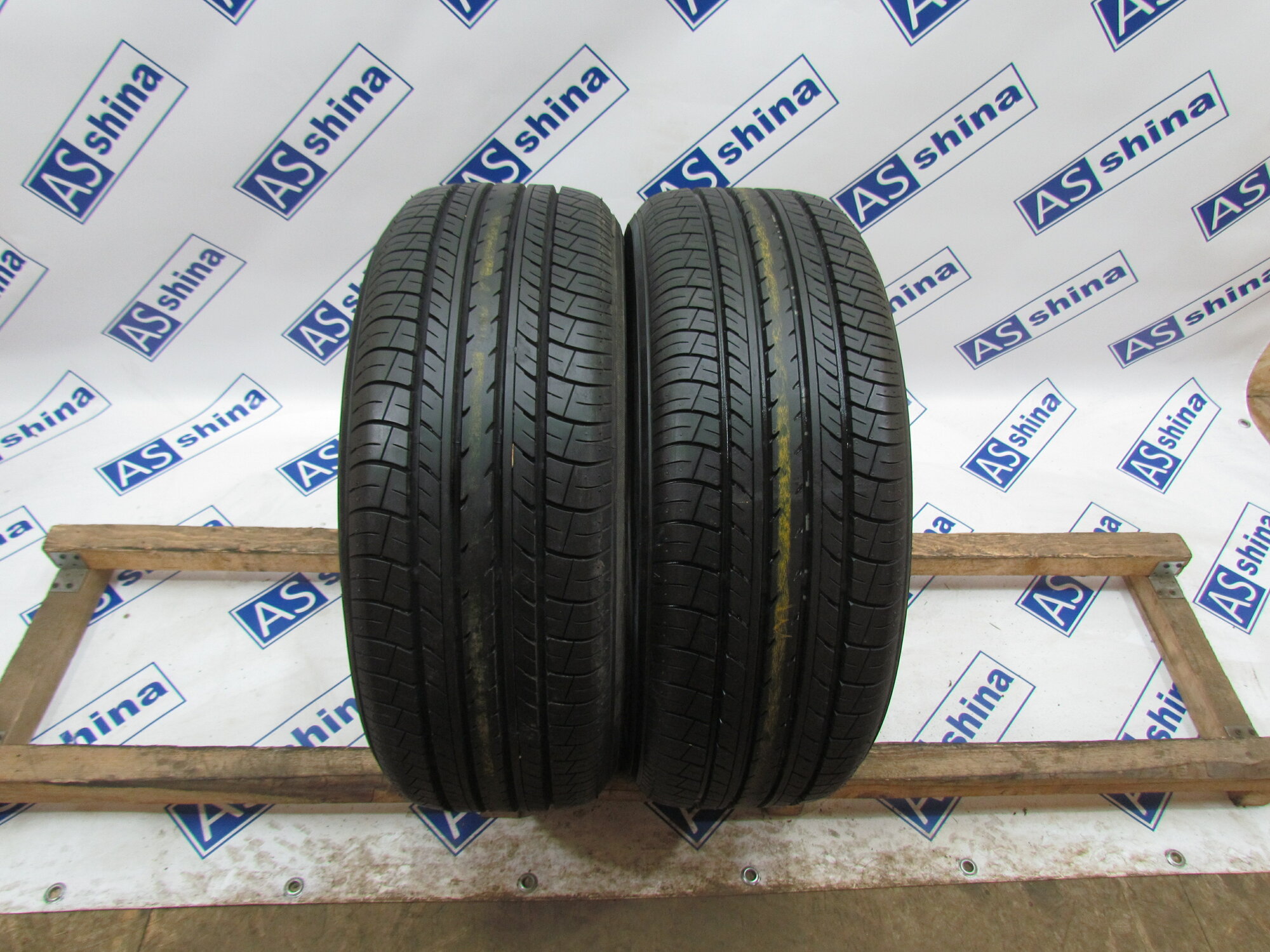 Yokohama dB decibel E70B 215 55 R17 летние БУ шины износ до 5% , артикул 0011903