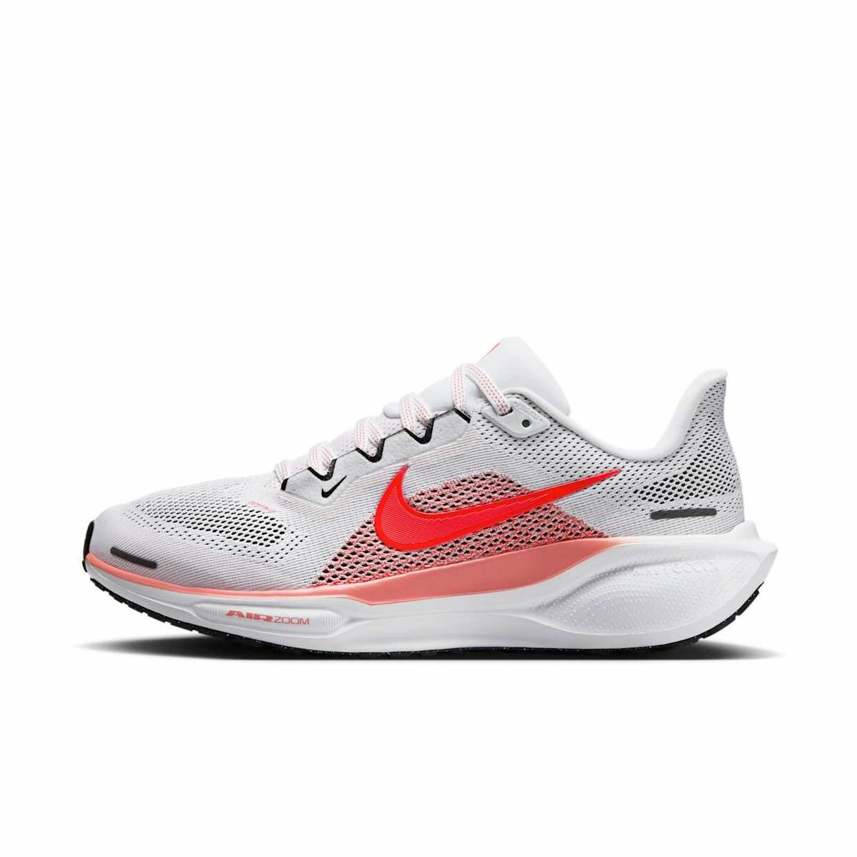 Кроссовки NIKE Pegasus 41, полнота F (EU)/ на среднюю стопу, размер 7.5 US, белый
