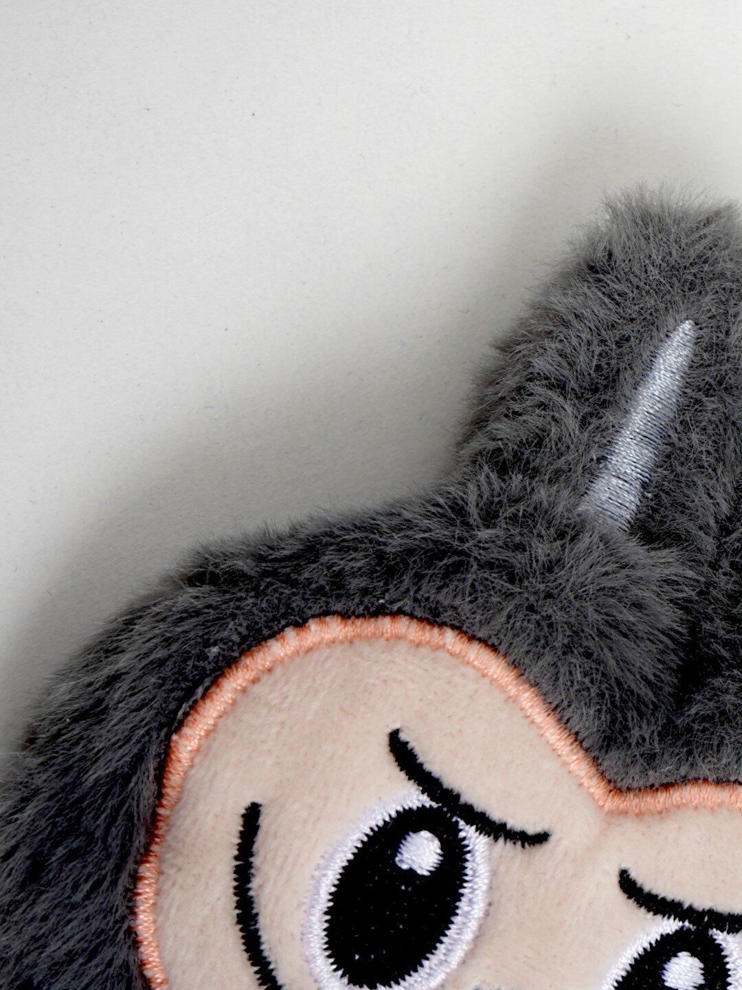 Брелок, серый — фото 1