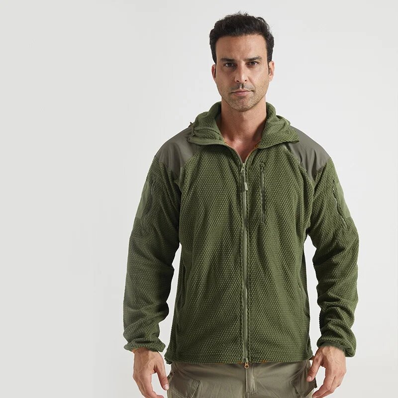 Куртка спортивная  размер XL