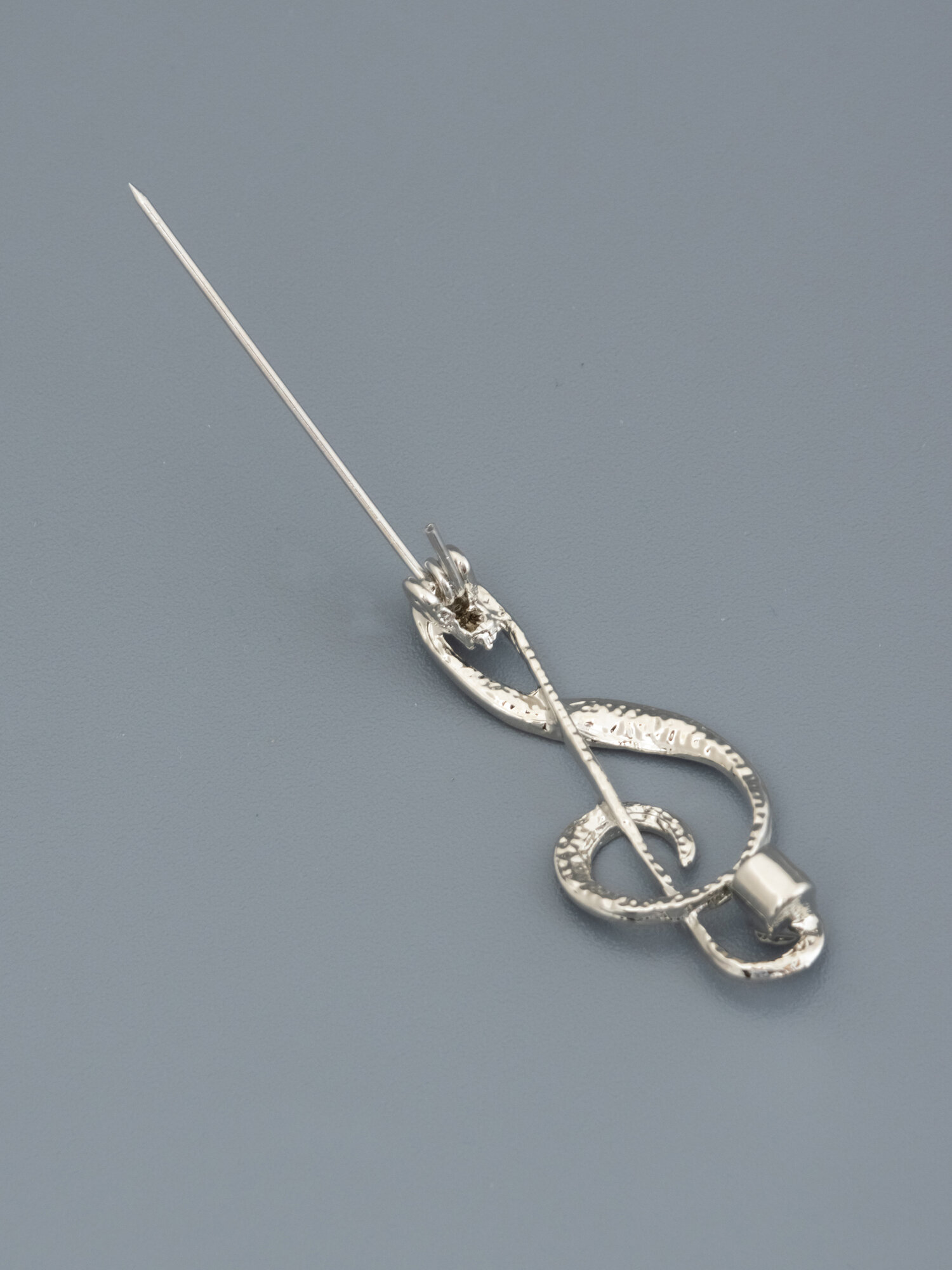 Брошь ЖемАрт, 1 шт., черный/серебристый — фото 1