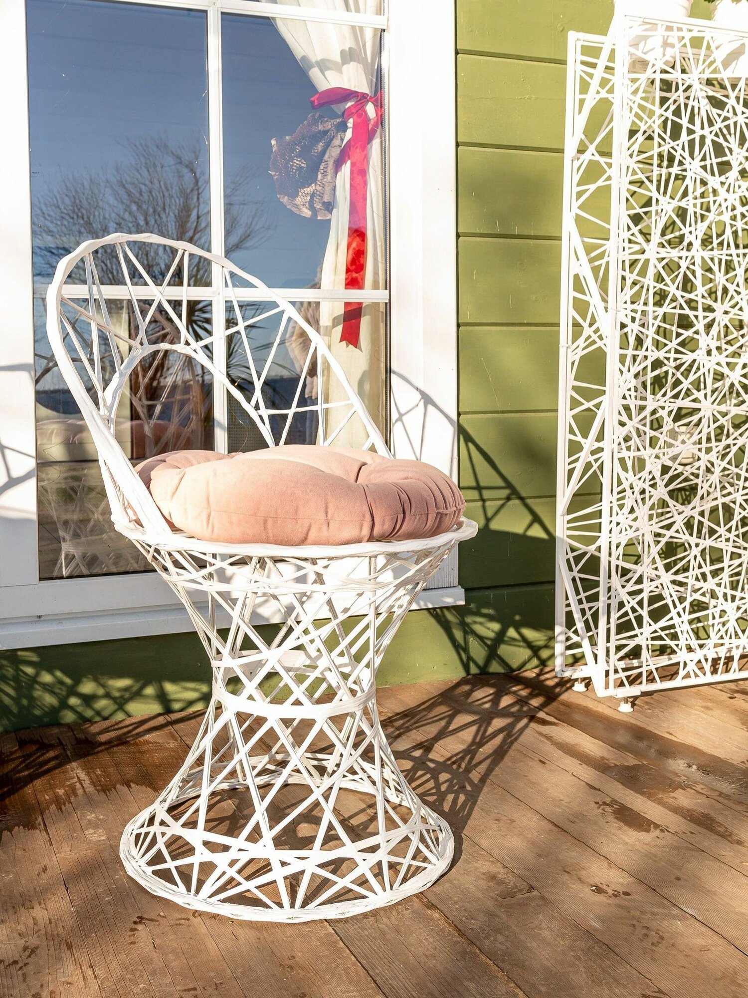 Кресло белое садовое плетёное из ротанга для дома и дачи, Ajurio