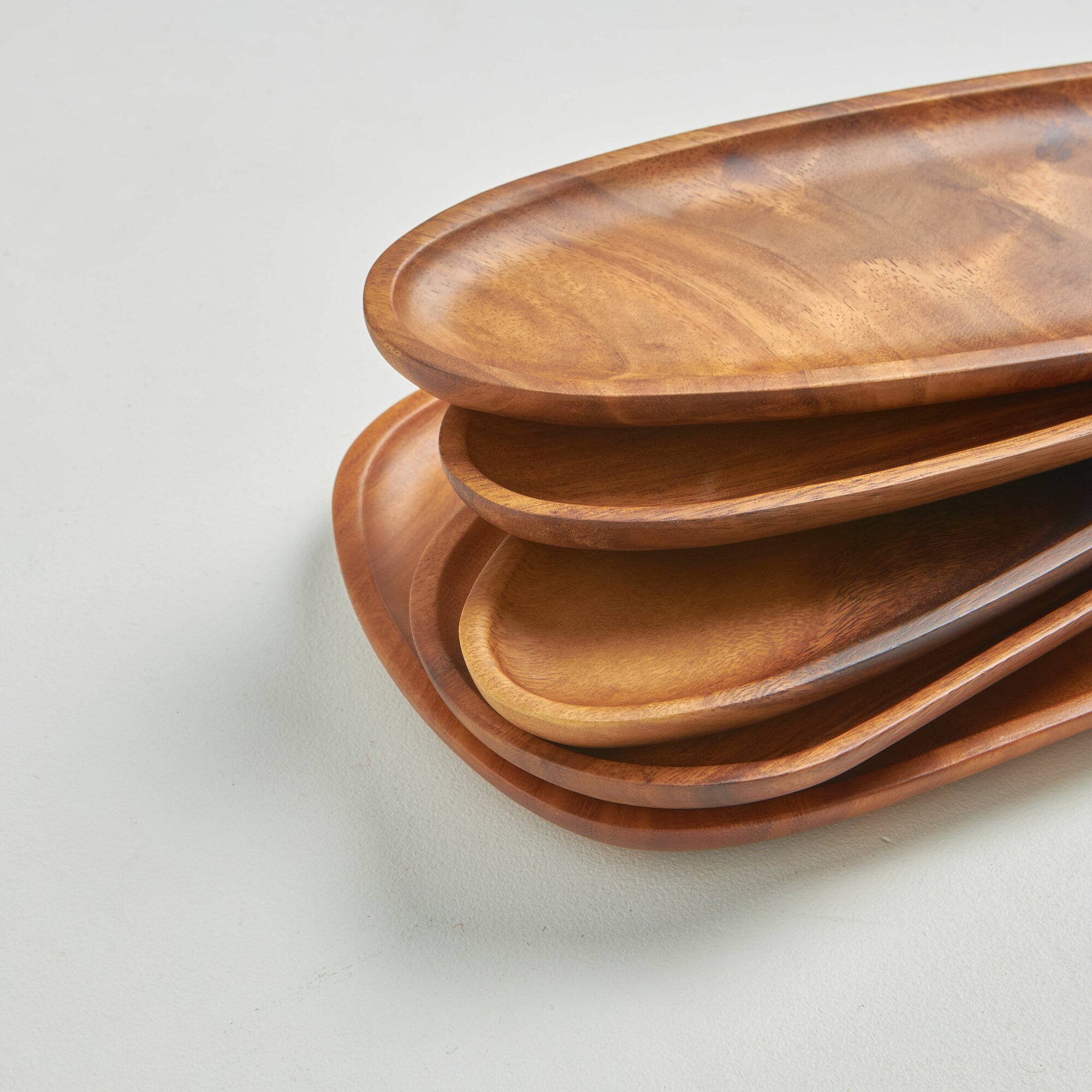 Поднос деревянный, грецкий орех, овальный, 30х11 см Varman.pro — фото 1