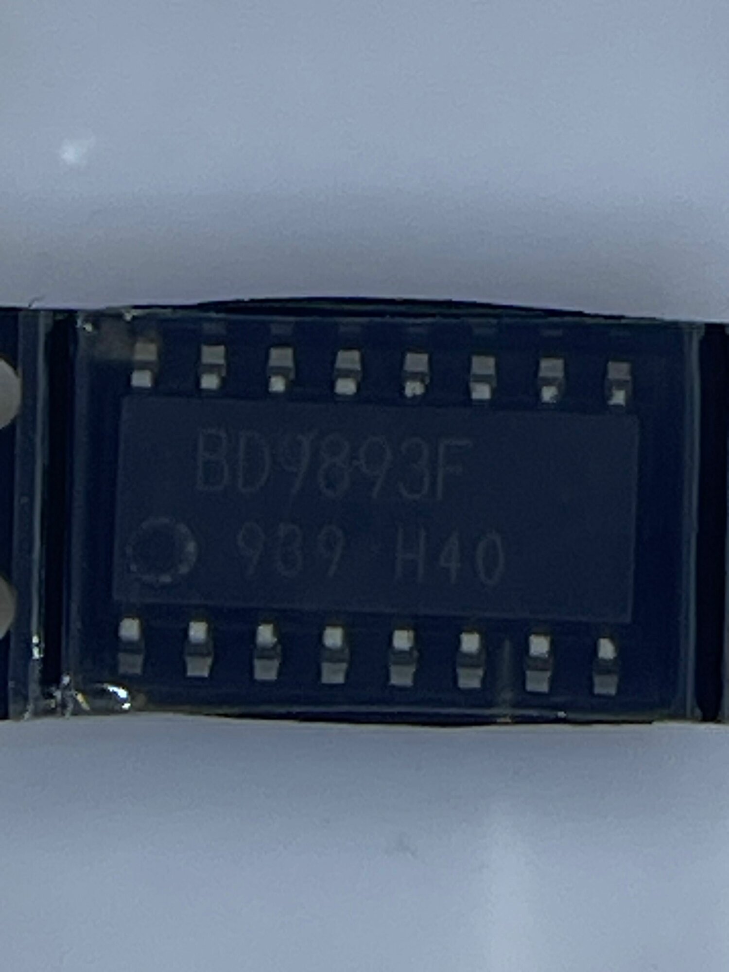 BD9893F, Микросхема, DC/AC преобразователь напряжения