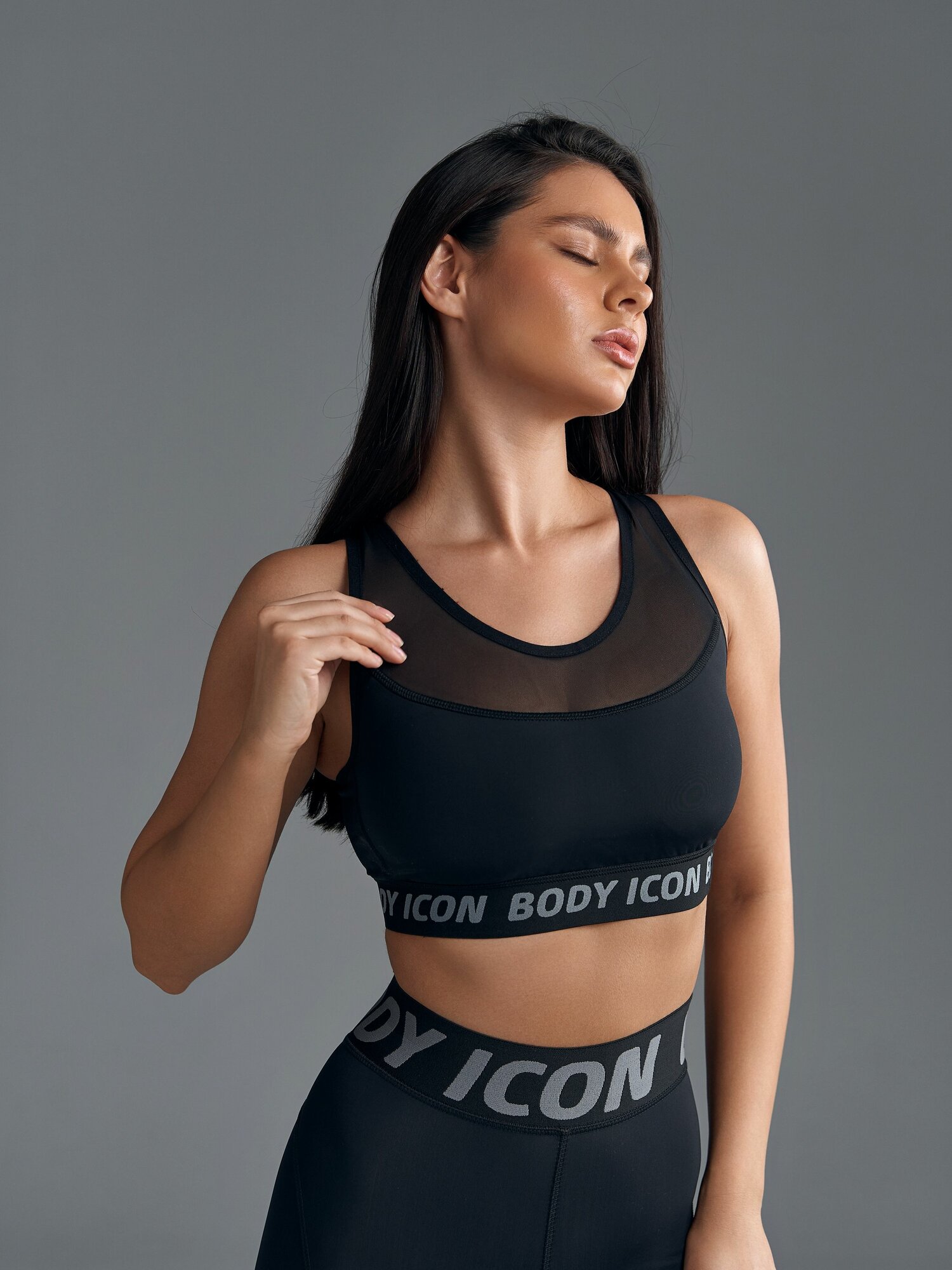 Кроп-топ BODY ICON размер M черный..