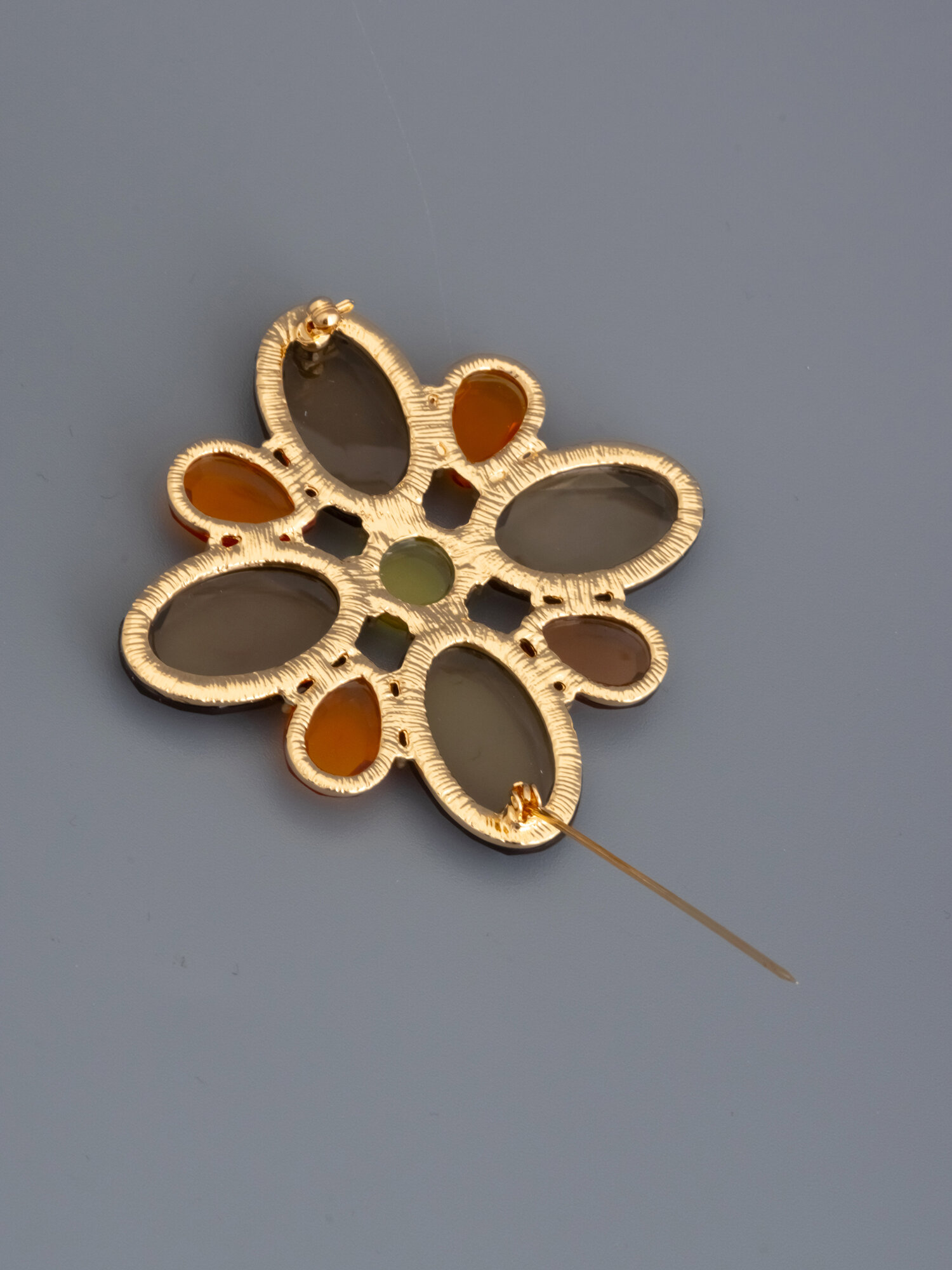 Брошь ЖемАрт, кристалл, 1 шт., коричневый, желтый, золотой — фото 1