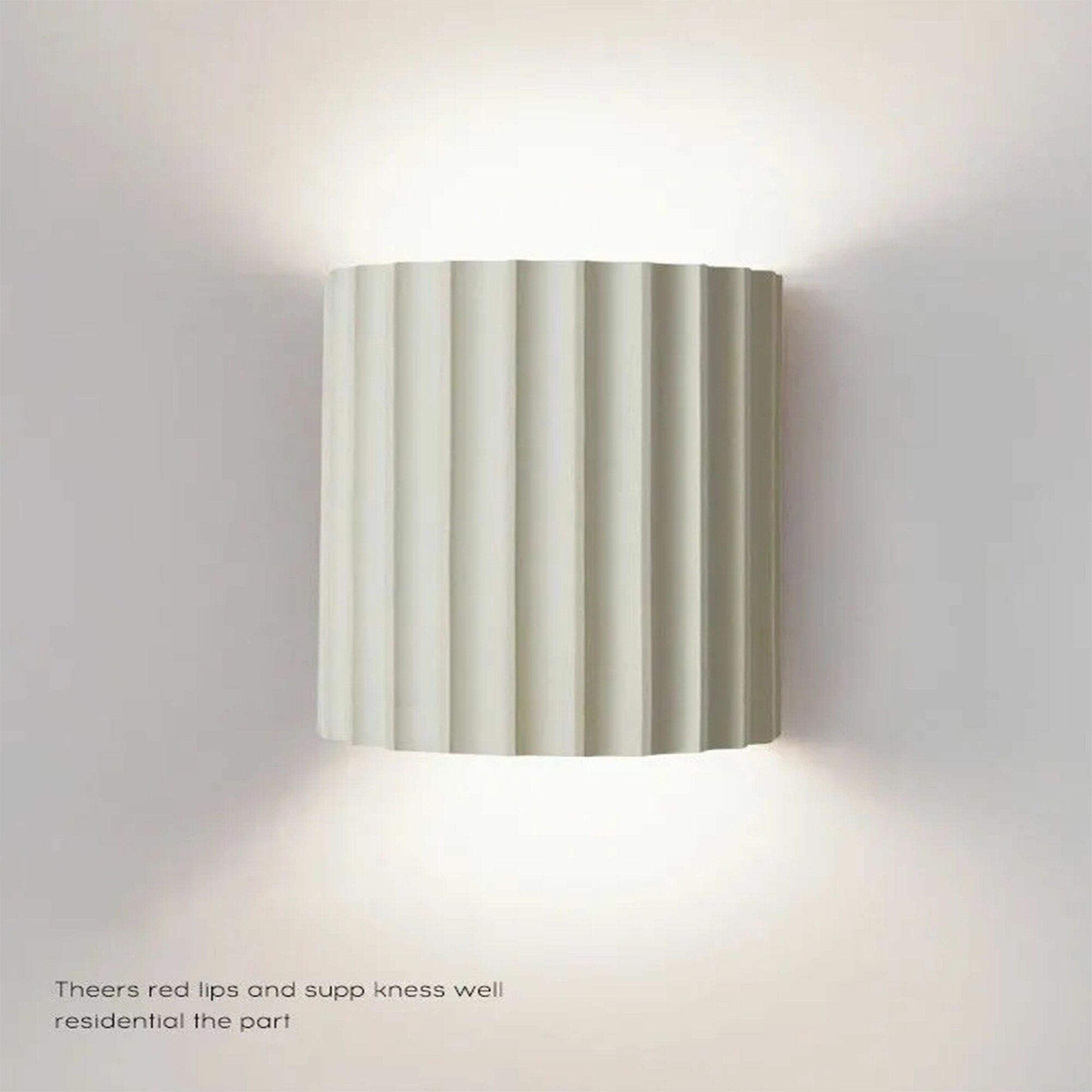 Настенный светильник