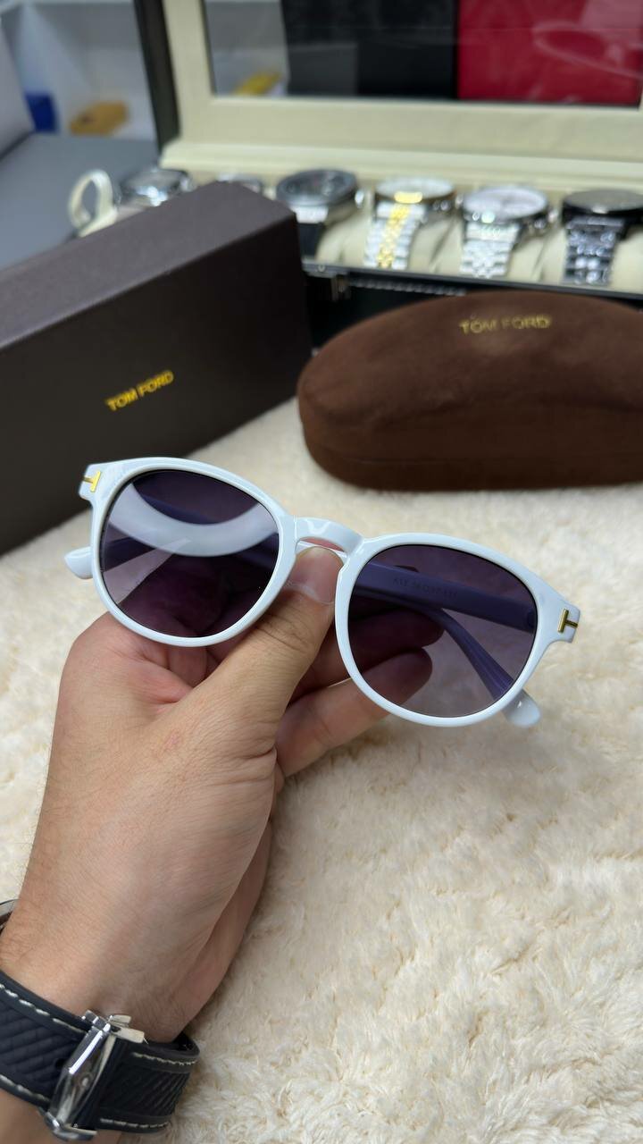 Солнцезащитные очки