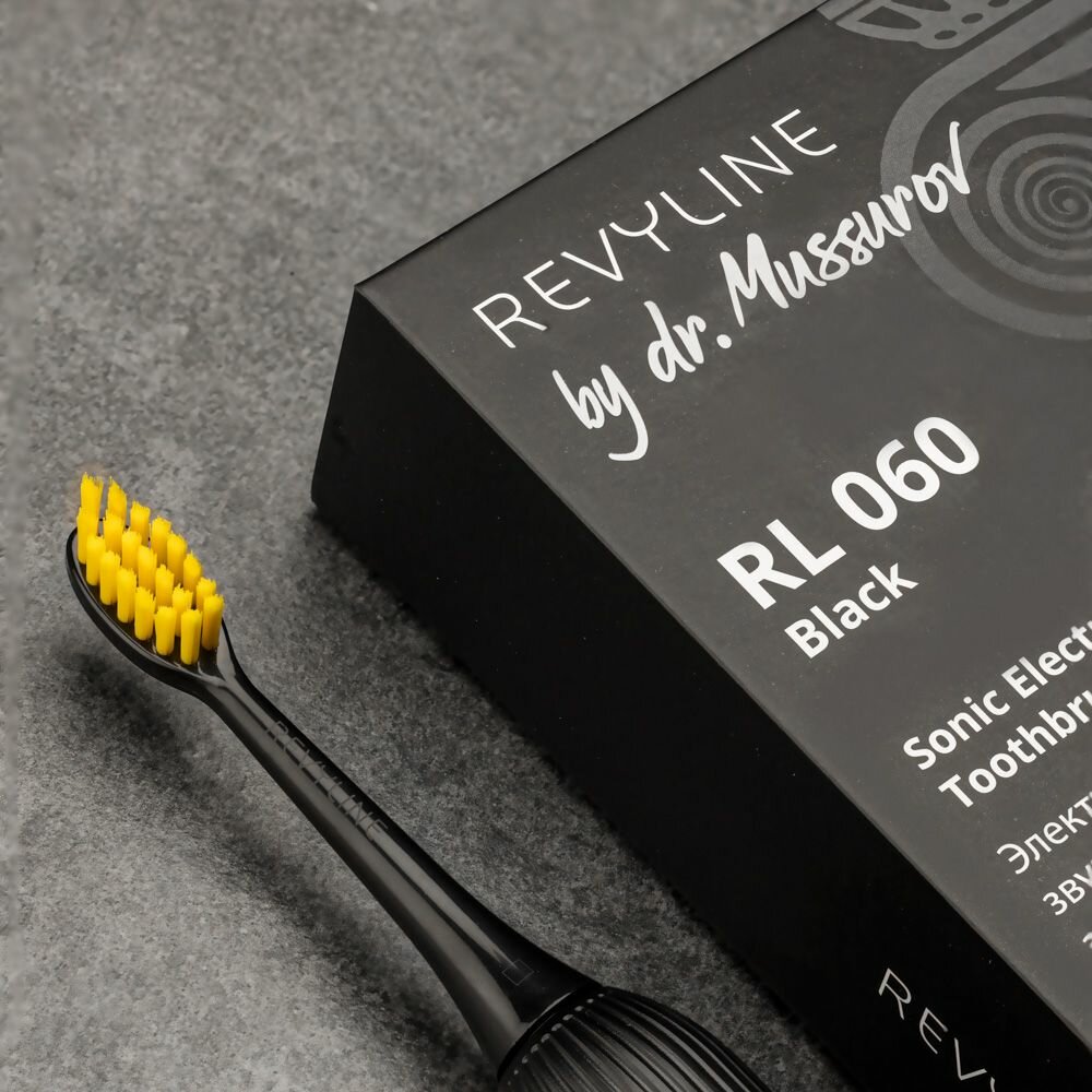 Сменные насадки для электрической зубной щетки Revyline RL 060, черные, 2 шт