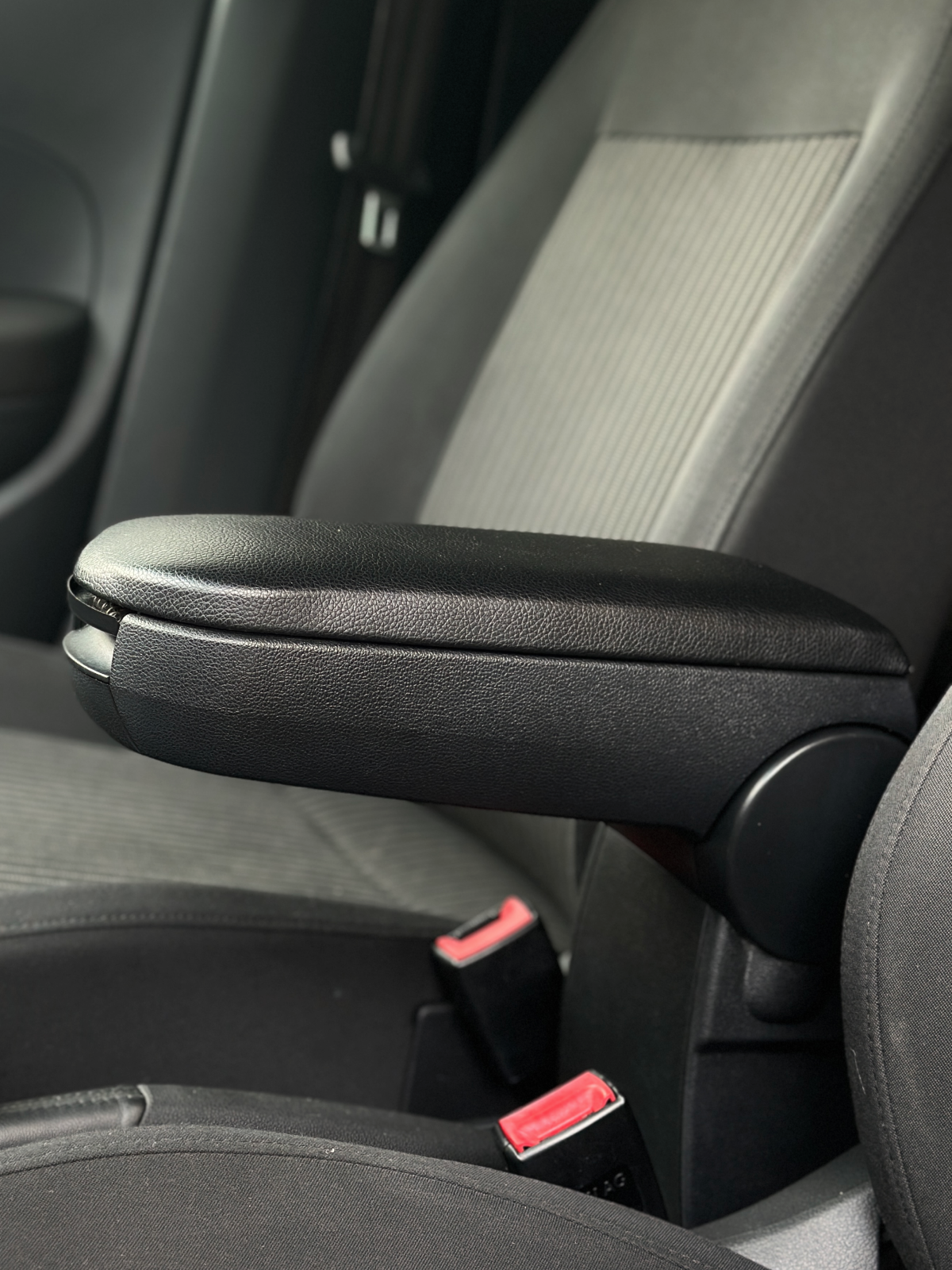 Крышка подлокотника экокожа Polo Поло седан, Volkswagen Passat B5, Golf, Bora, Skoda Шкода Рапид, Octavia, CARIUS — фото 8