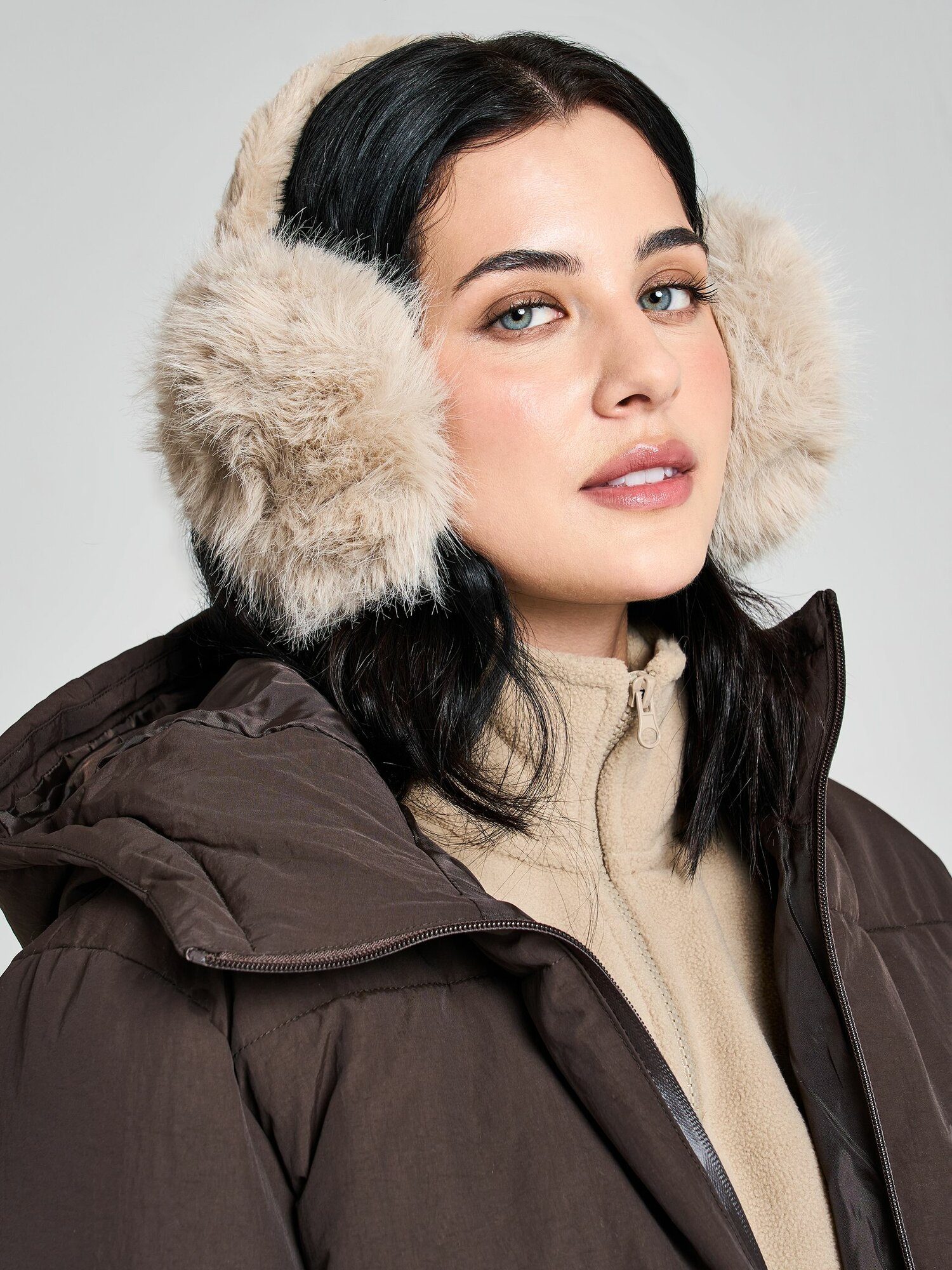 Наушники ТВОЕ Осень-зима 2025 для женщин