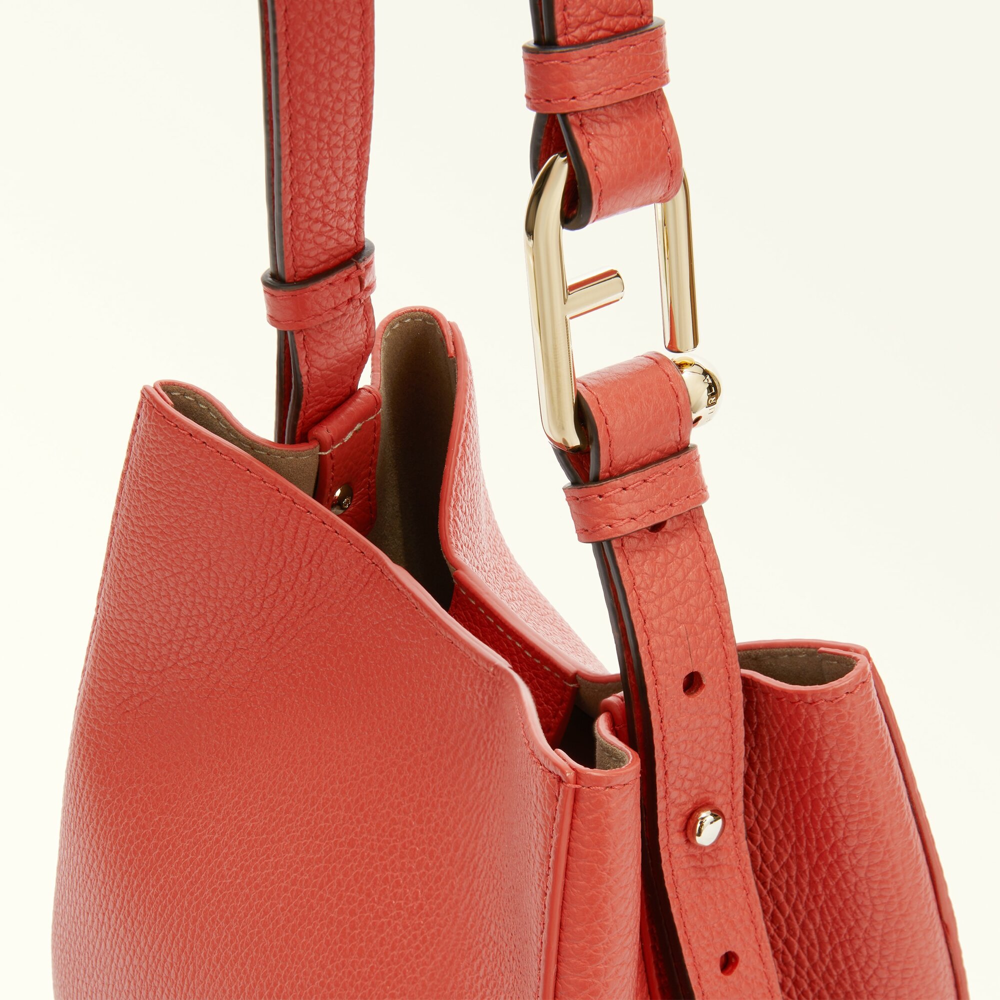 Сумка торба FURLA FURLA NUVOLA MINI BUCKET BAG 20, Корал — фото 1