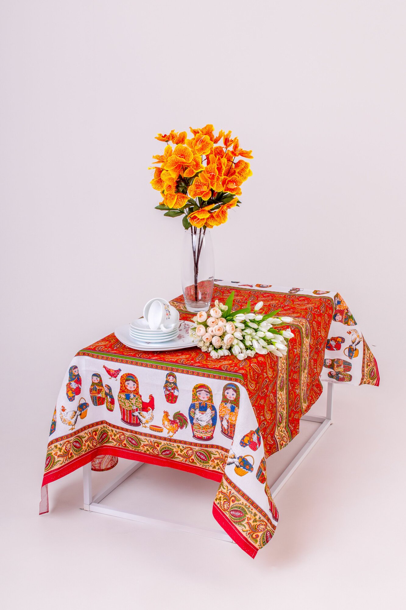 Скатерть из рогожки для кухни Alice Textile Матрешки хлопок 150х145 см