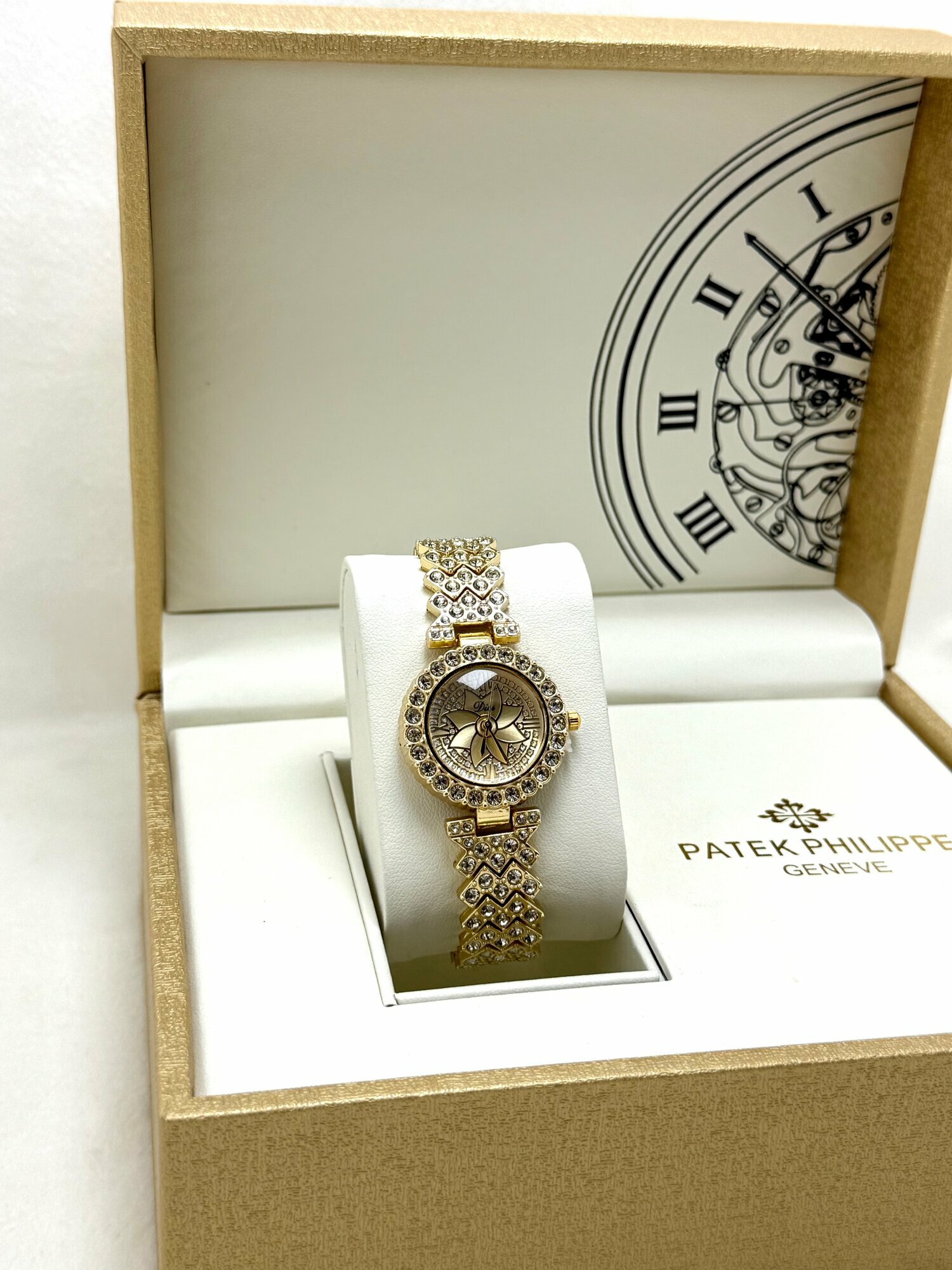 Наручные часы 120