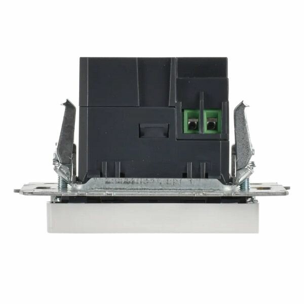Розетка IEK BRITE USB A+A 3.1А РЮ10-1-БрБ белая - фото №5