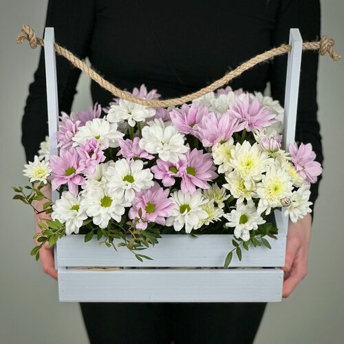 Изображение товара Цветы в ящике Лазурь от «365 Поводов» - живые цветы с доставкой