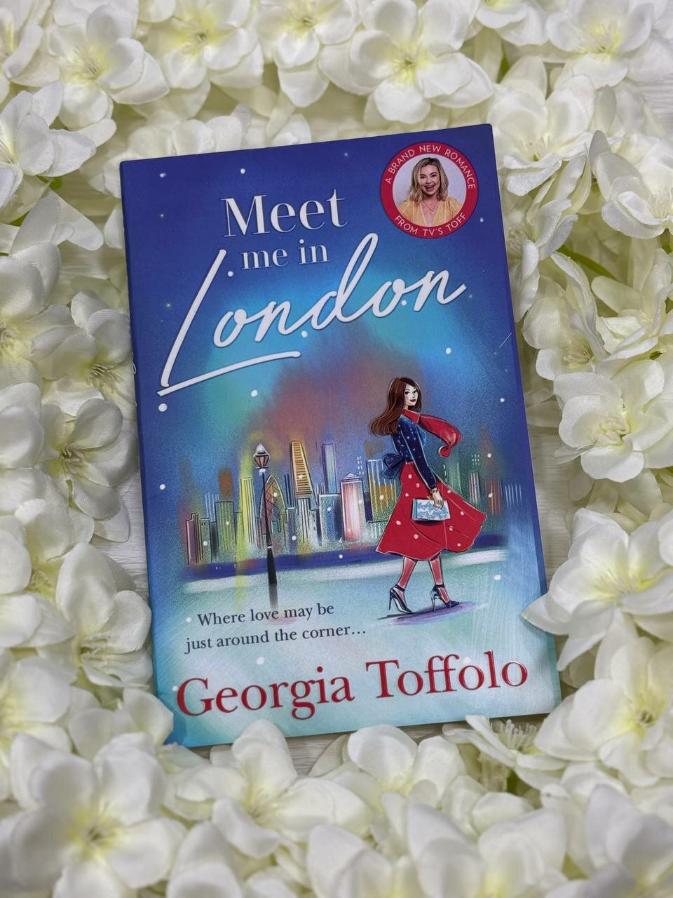 Книга Georgia Toffolo "Meet me in London", А5, мягкий переплет, 2020 год, 267 страниц