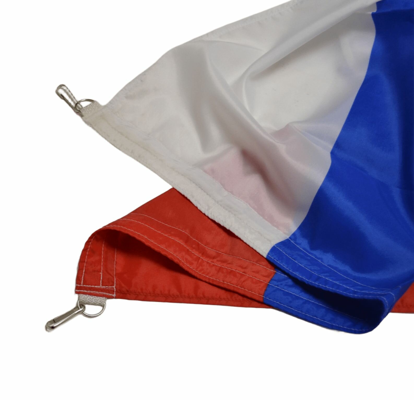 Флаг России с карабинами без древка 90х135 — фото 1