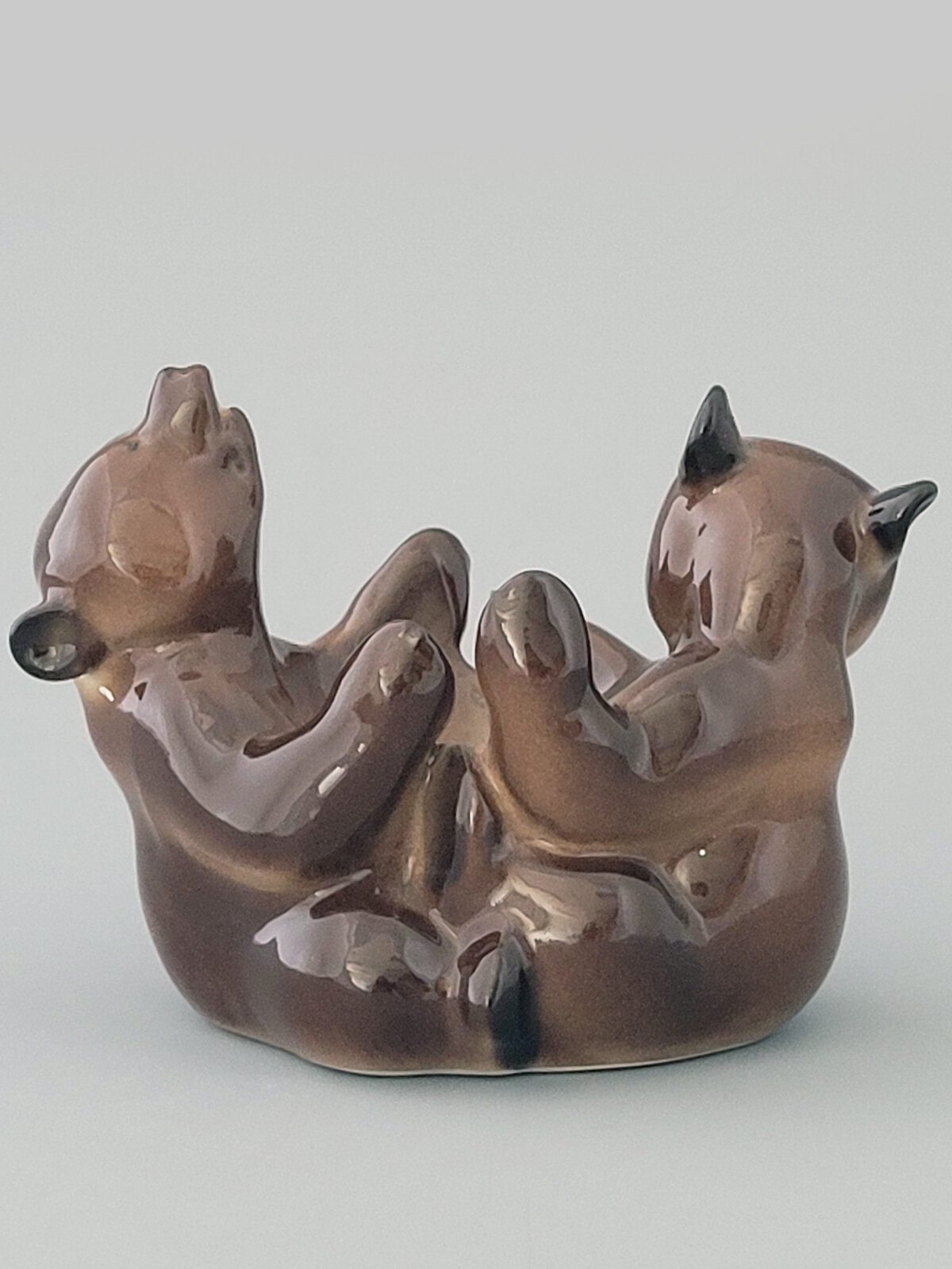Фарфоровая статуэтка Мишки(подставка) , Императорский фарфоровый завод , мягкий фарфор