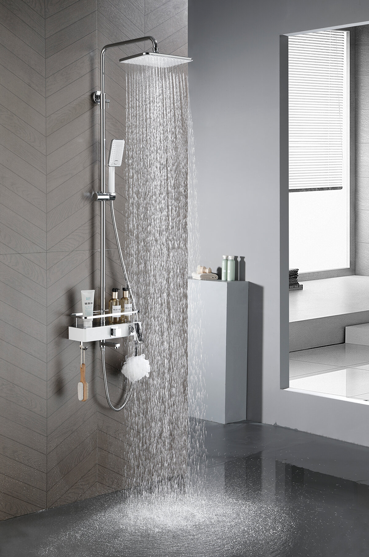 Смеситель Lemark Tropic LM7013C для ванны и душа 