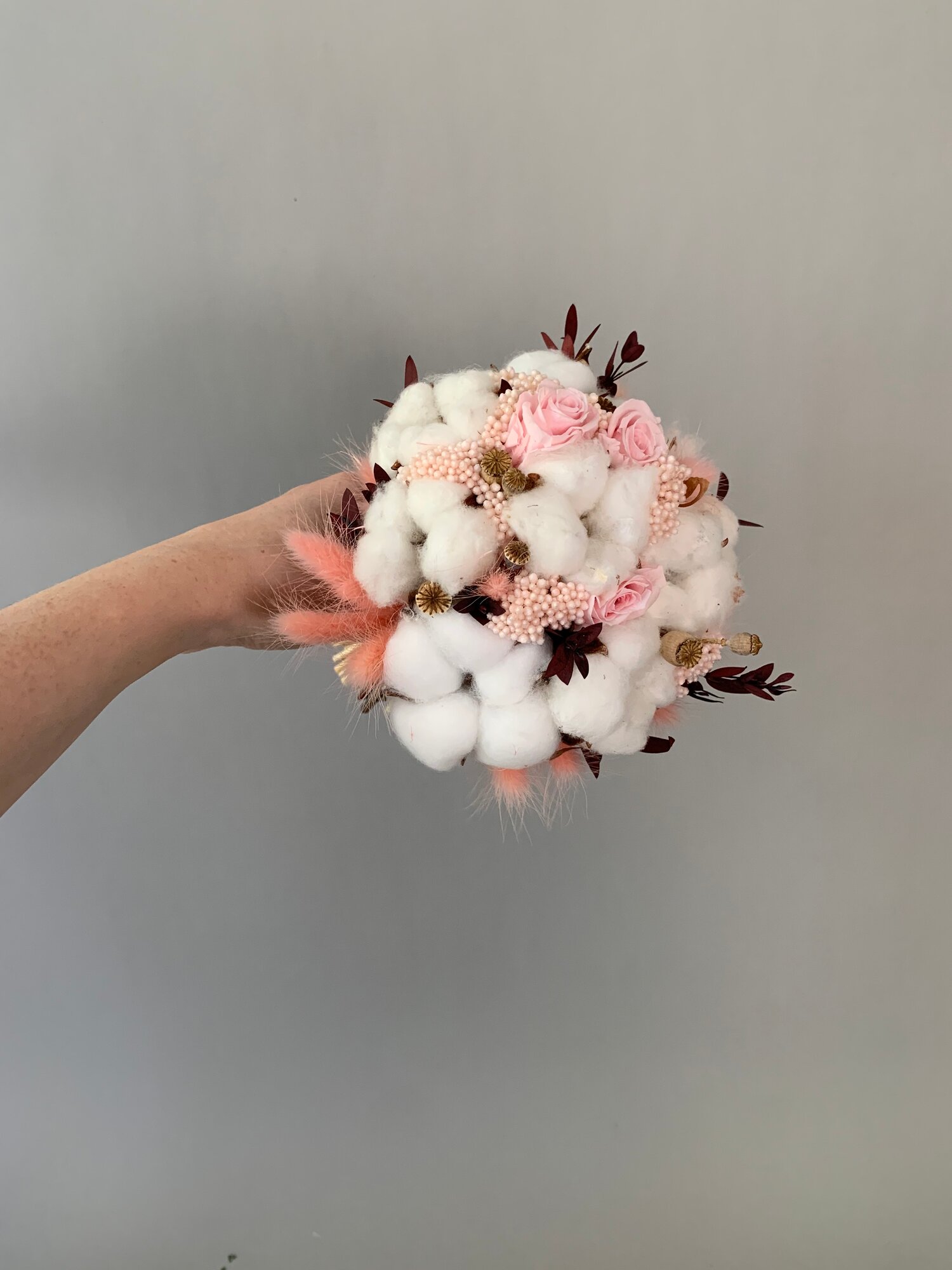 Свадебный букет невесты сухоцветы розовый хлопок эвкалипт