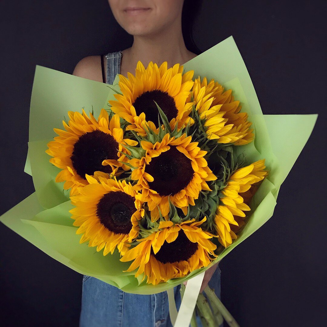 Подсолнухи/ Букет подсолнухов 7 штук/ Подсолнухи Москва доставка
