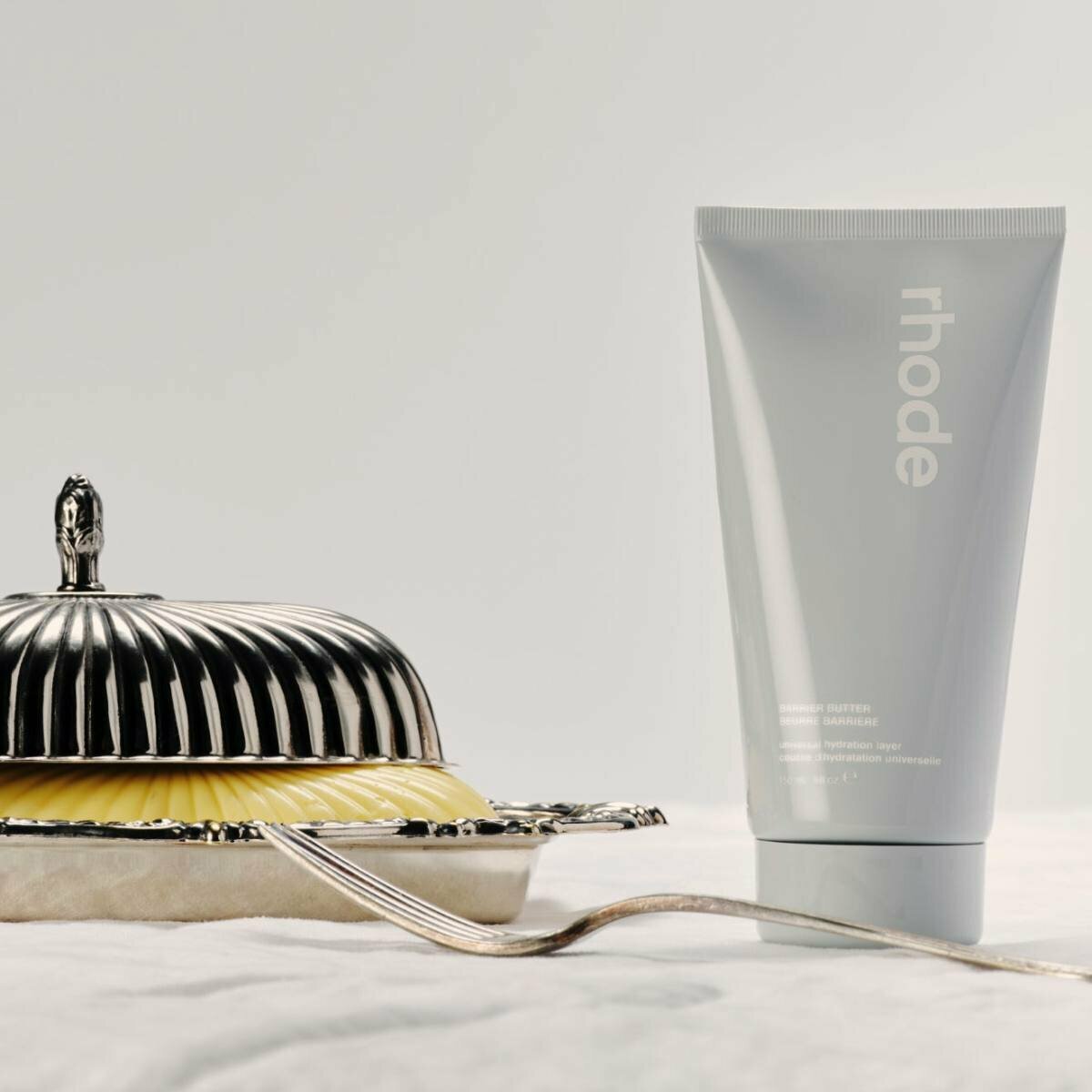 RHODE Интенсивный увлажняющий бальзам баттер, крем Barrier Butter, 150 мл