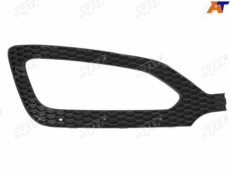 . SAT Оправа ПТФ для HYUNDAI SANTA FE 12-16 правая
