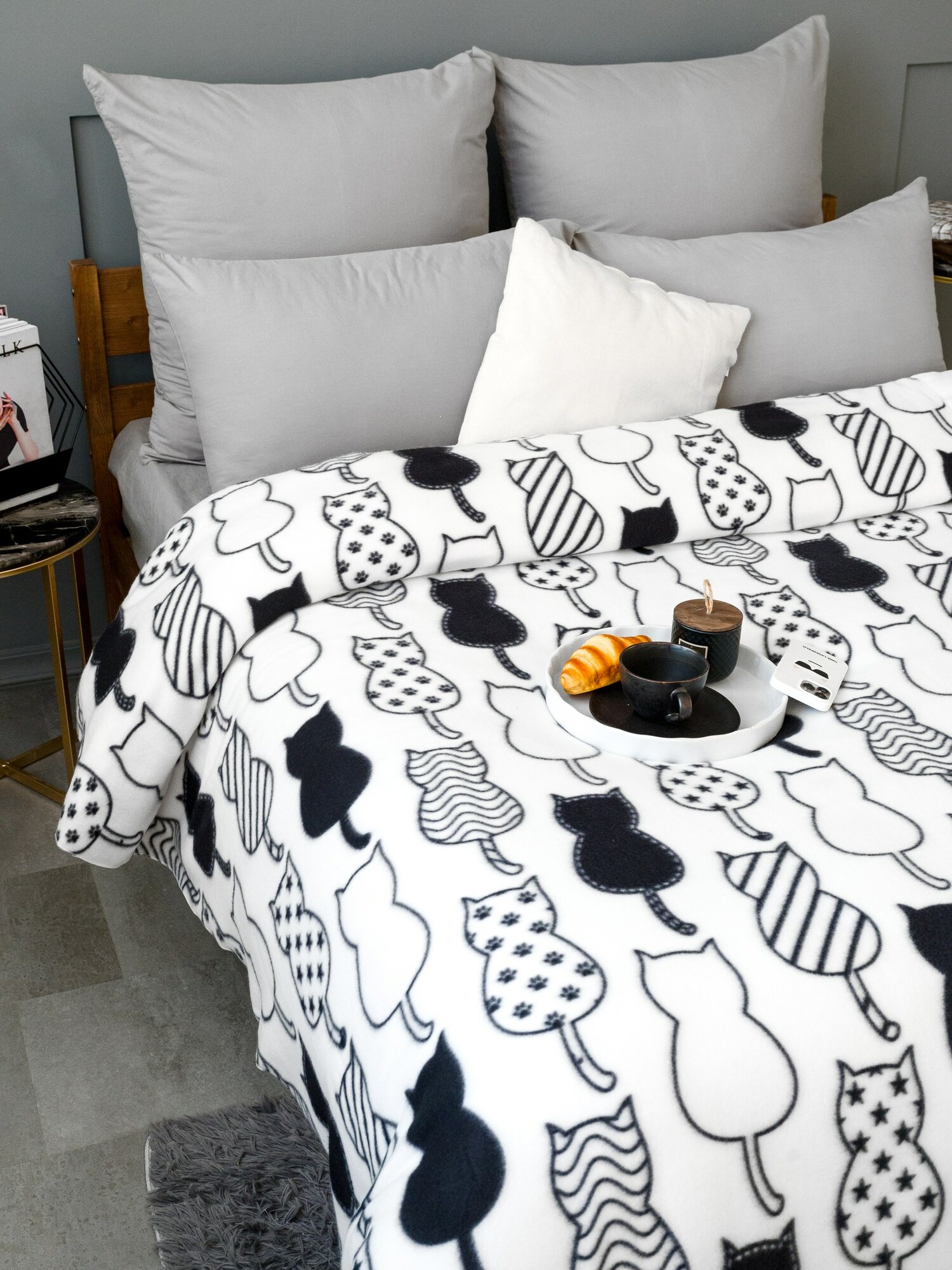 Плед 150х200 флисовый Павлина Черно-белые коты — фото 1