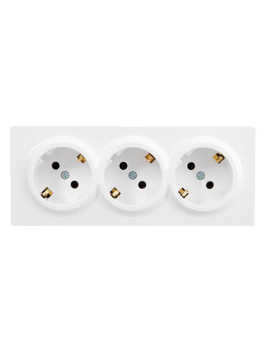 Розетка 3-местная с заземлением LETO LEZARD закрытый корпус ПБТ белая