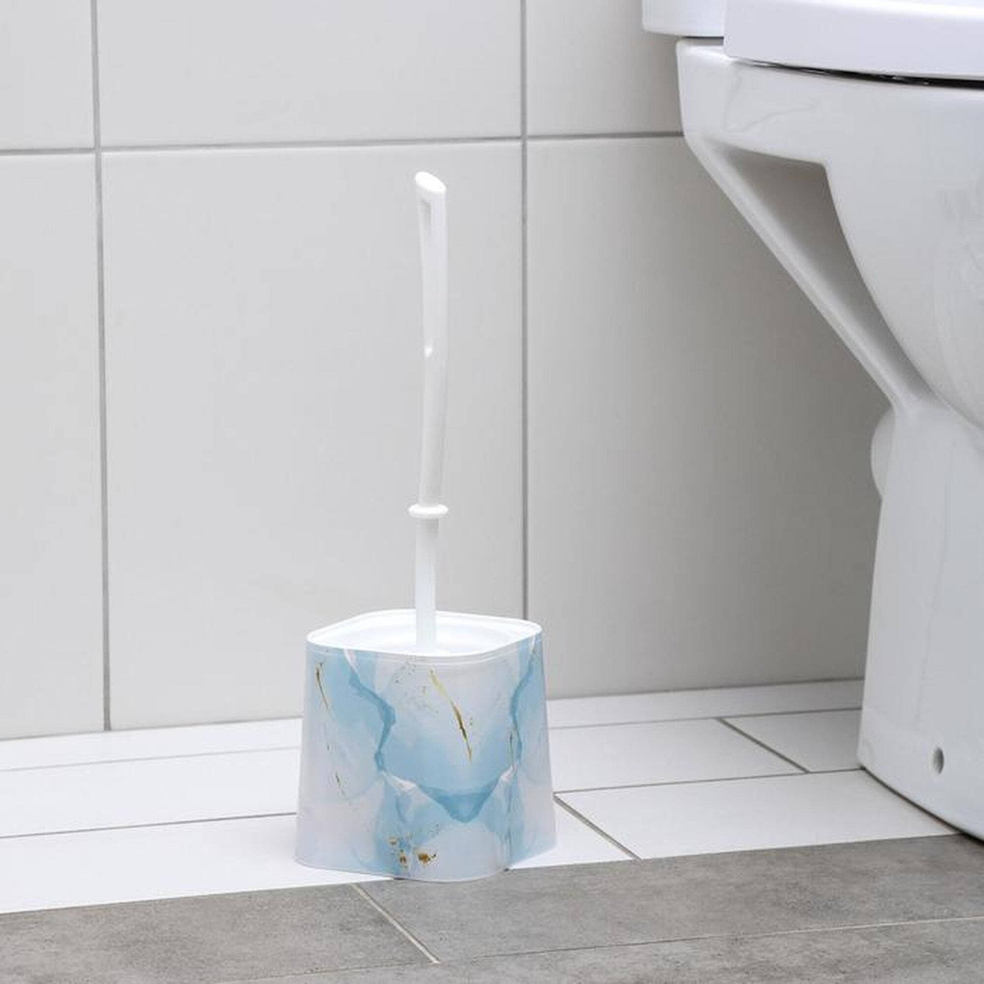 Ёршик для унитаза Альтернатива «Акварель» с подставкой 115×115×355 см белый/голубой