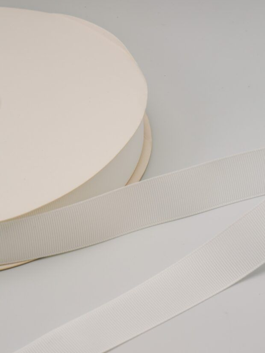 Репсовая лента для шитья и рукоделия, плотная, матовая ширина 2,0 см, длина 5 метров — фото 1