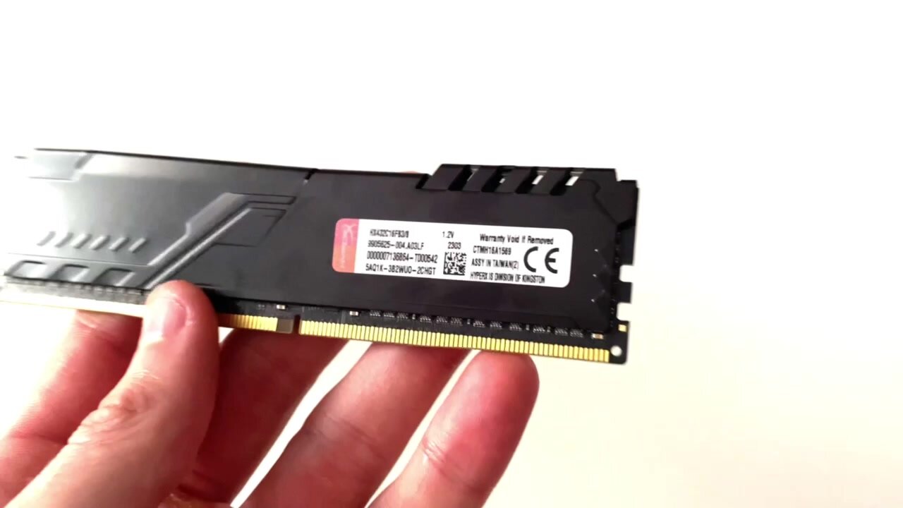 Оперативная память HyperX Fury 8 ГБ DDR4 3200 МГц DIMM CL16 HX432C16FB3/8 — фото 1
