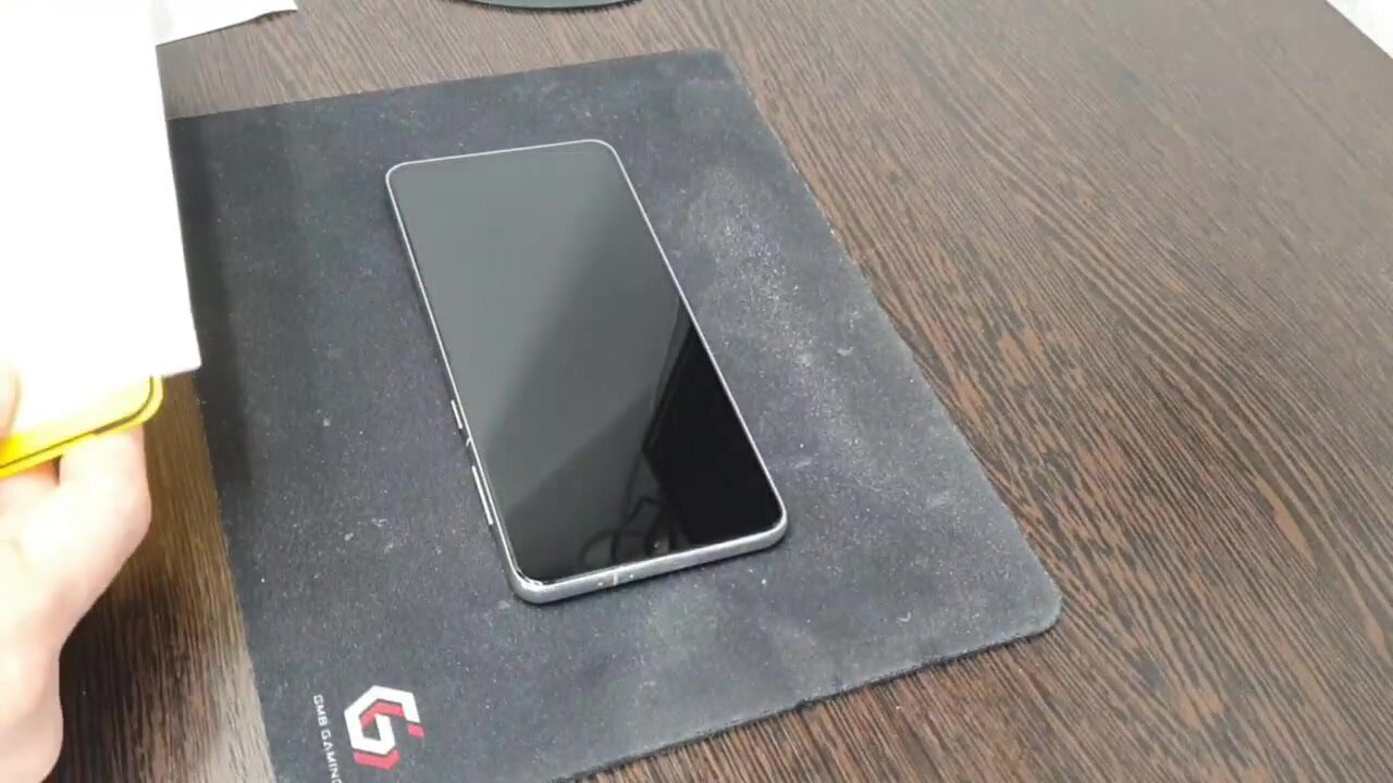Защитное противоударное стекло для Apple iPhone 16 Pro ( Эппл Айфон 16 Про ) — фото 1