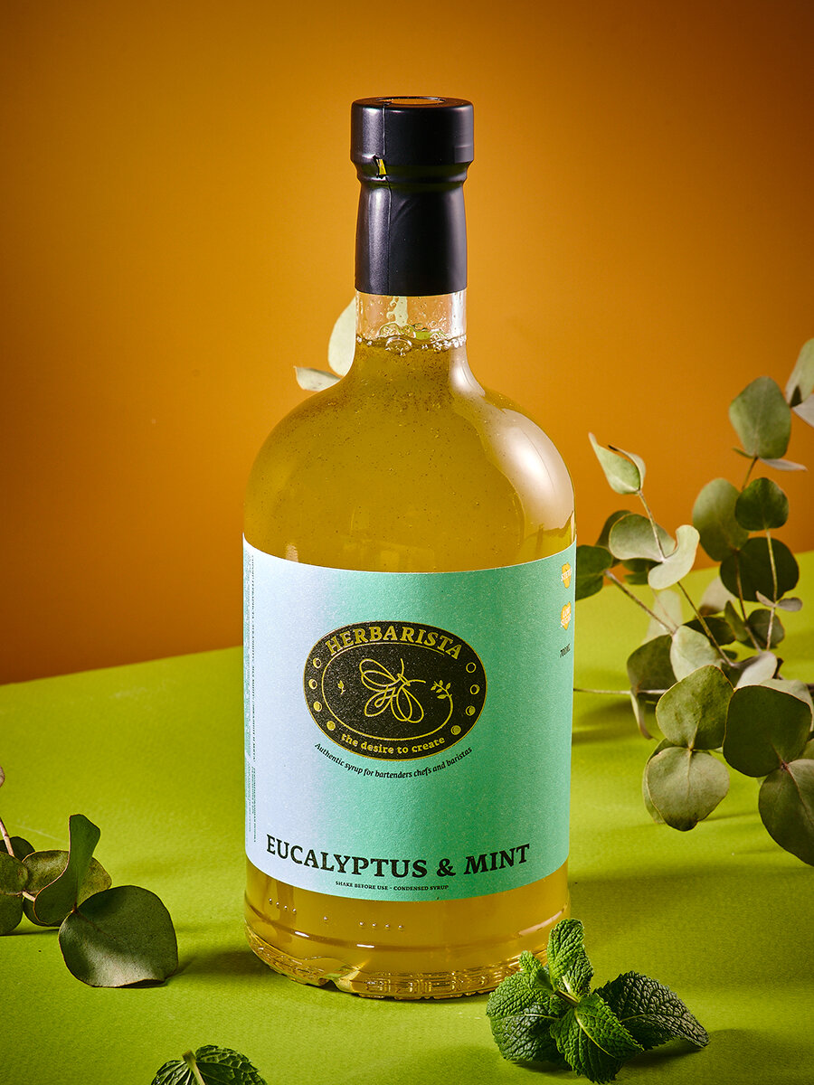 Сироп для кофе, коктейлей, десертов и выпечки Herbarista, Эвкалипт и Мята Eucalyptus & Mint, 700 мл — фото 1