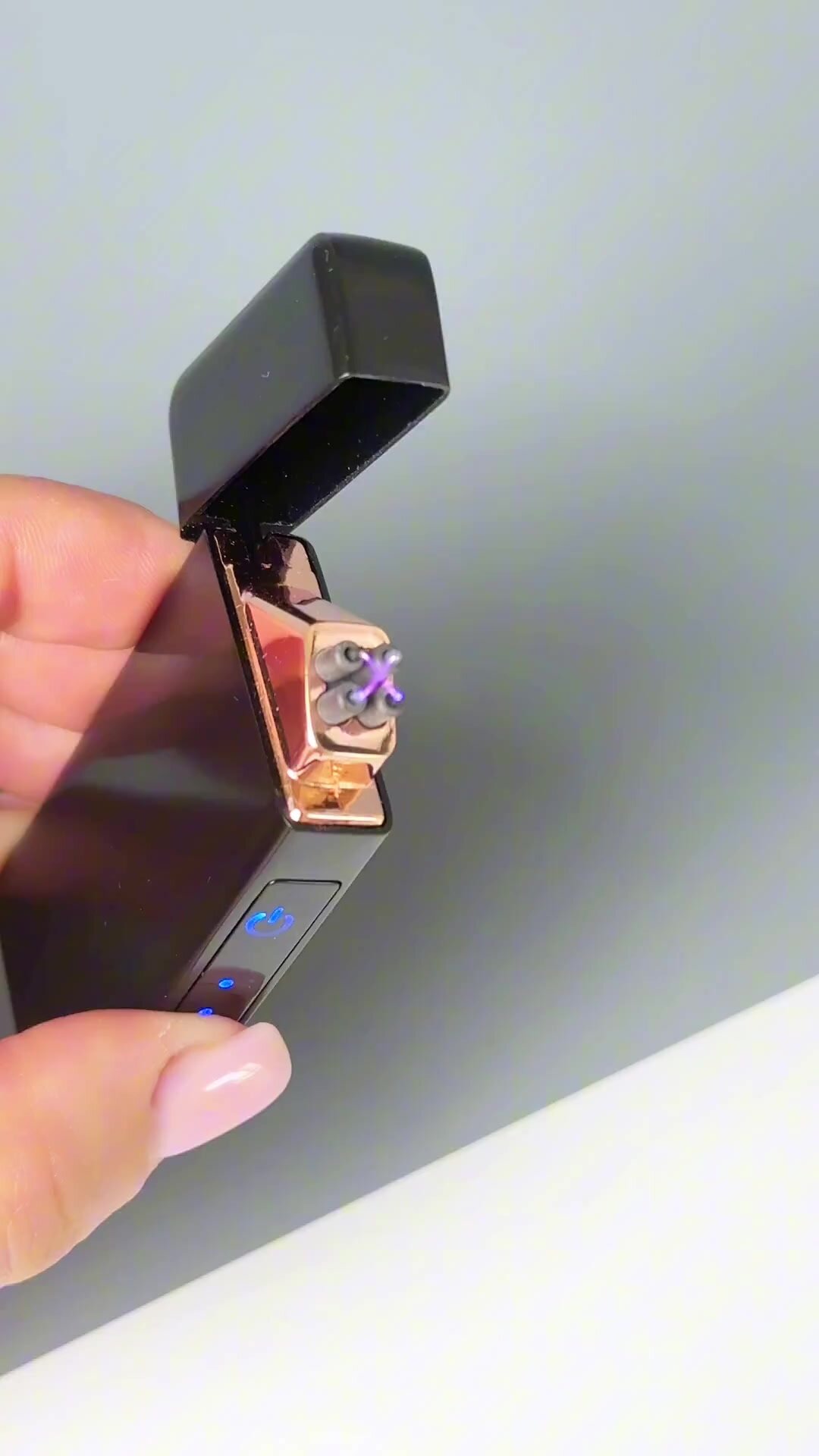 Электронная зажигалка USB с лазерной гравировкой "Медведь", подарочная, черный матовый цвет. — фото 1