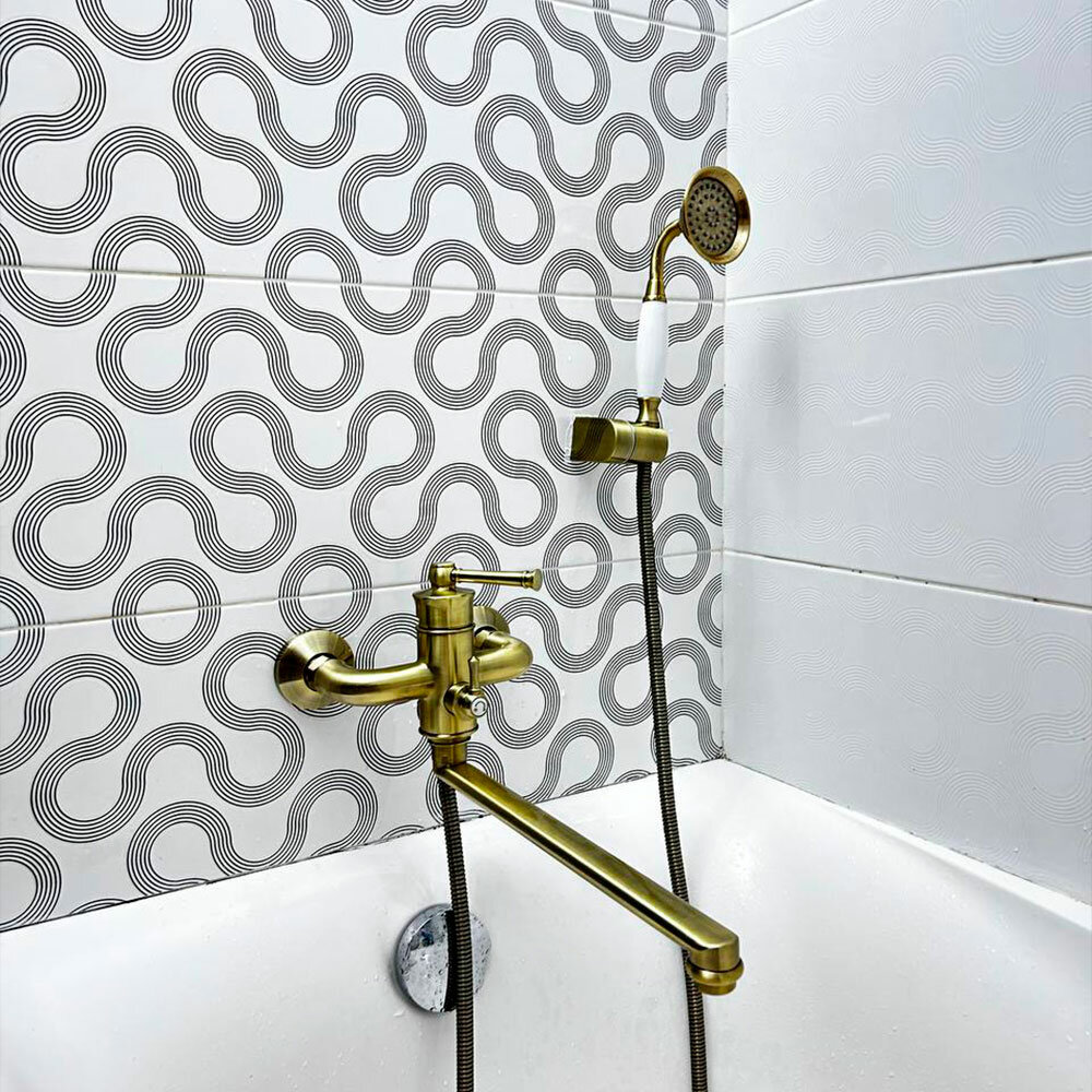 Смеситель для ванны и умывальника из латуни с лейкой и шлангом V273541-D от бренда Vieir