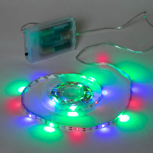 Светодиодная лента на батарейках Shine 3 м 90 RGB LED ламп на липучке IP20