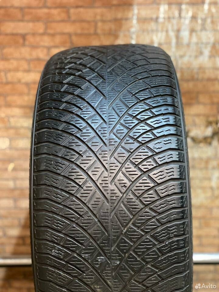 Nokian Tyres Hakkapeliitta R5 255/45 R19
